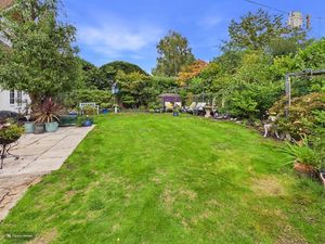 SECLUDED REAR GARDEN- click for photo gallery